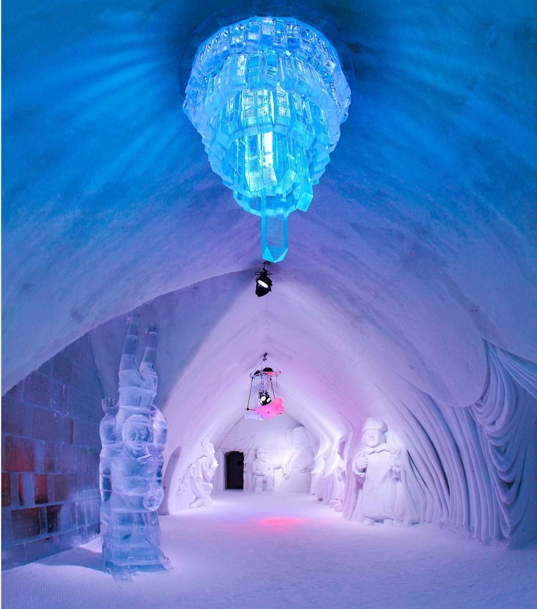 Hôtel De Glace Magnifique maison de glace de Québec