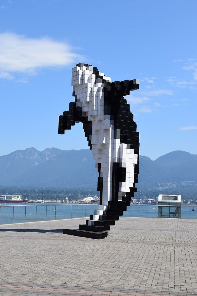 sculpture de dauphin au Canada